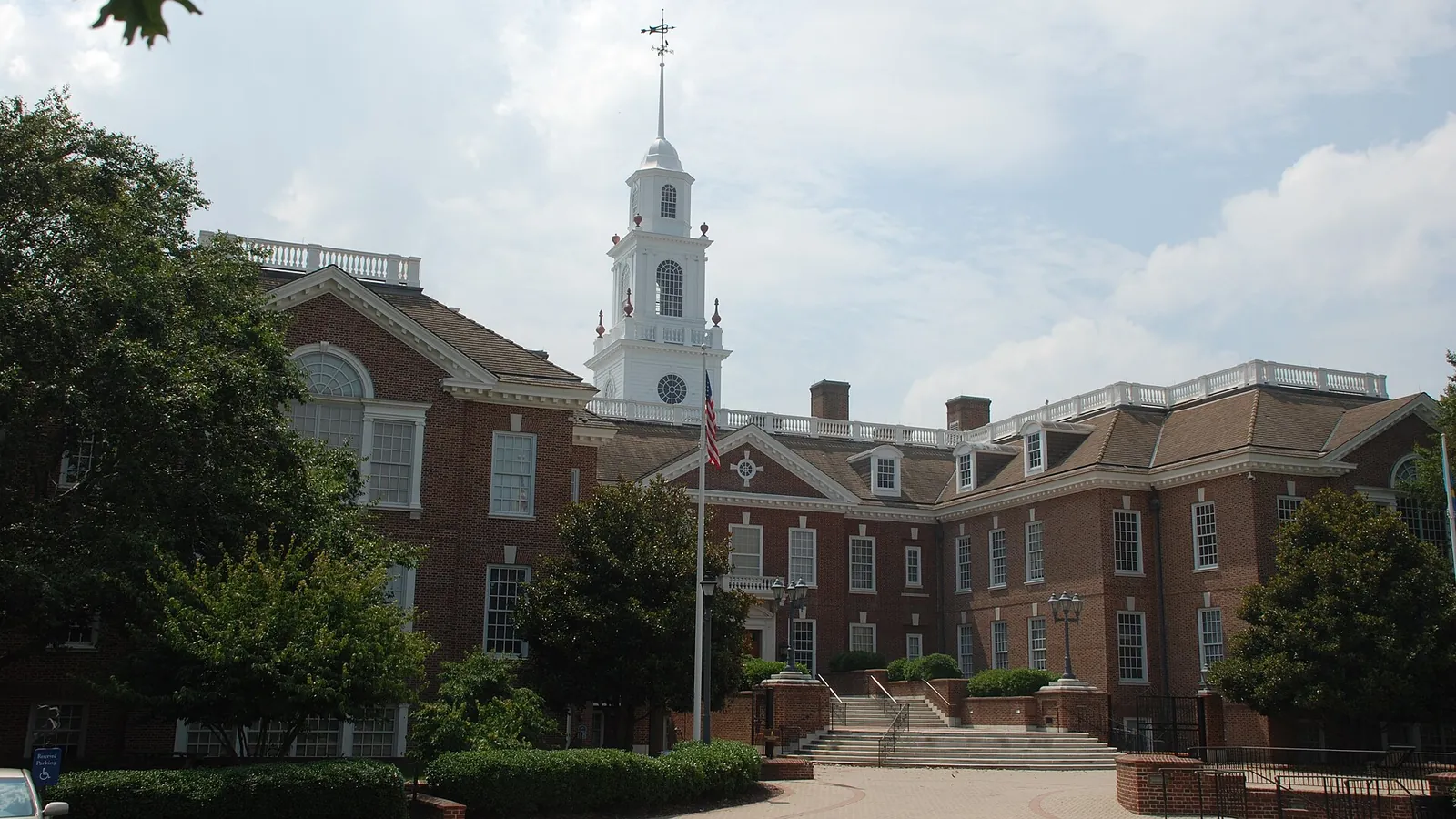 Legislative Hall and its grounds in Dover, Delaware