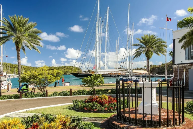 Antigua and Barbuda citizenship fees and family members